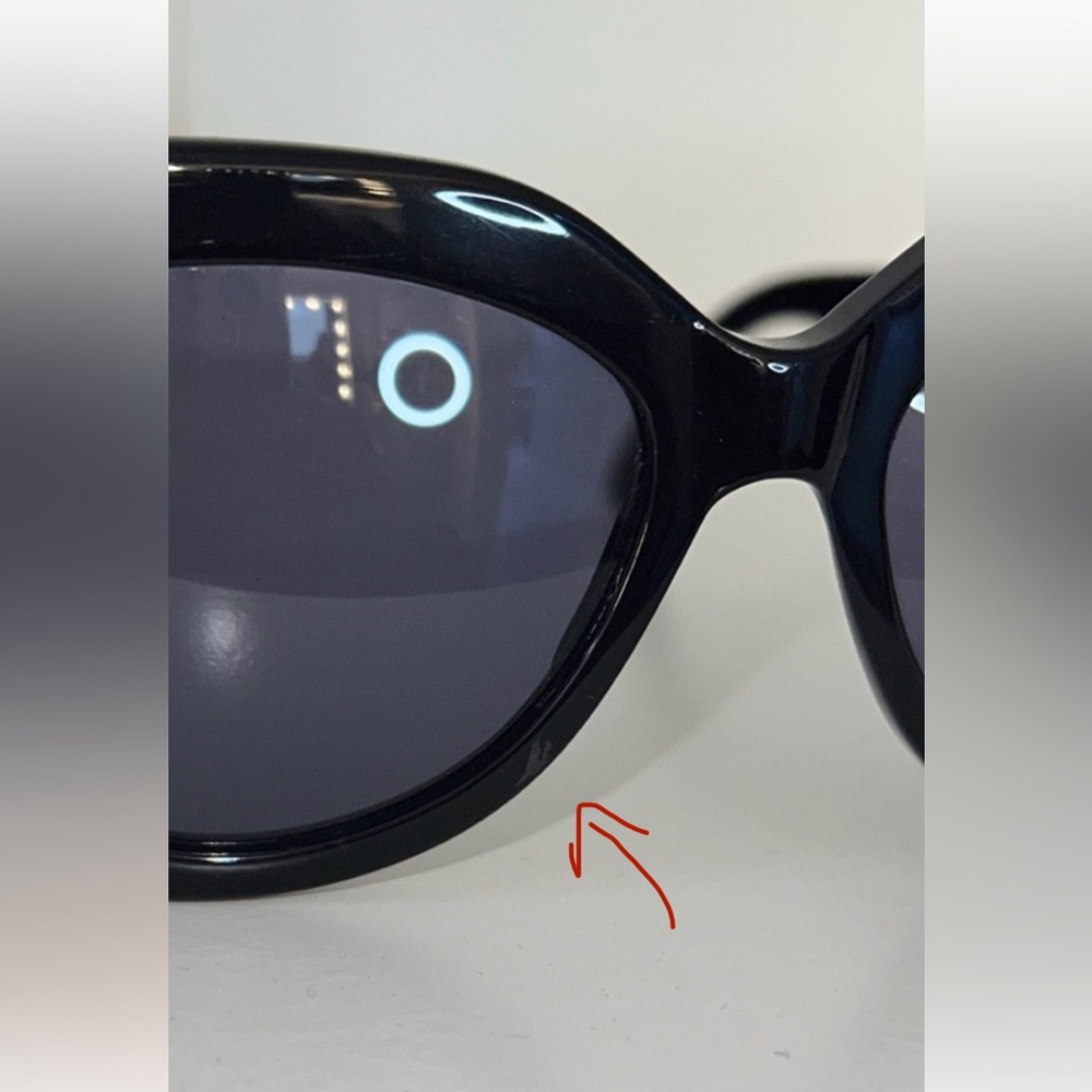 CHANEL Sunglasses - Picture 12 of 13
